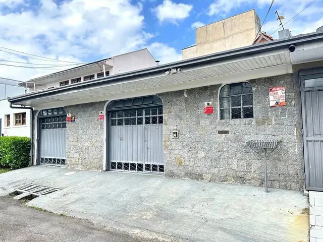Imagem: Casa Térrea com Ático e 5 Quartos para