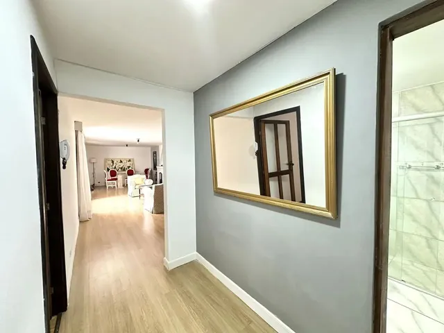 Imagem 6: Casa Térrea com Ático e 5 Quartos para Venda no Bairro Seminário Curitiba