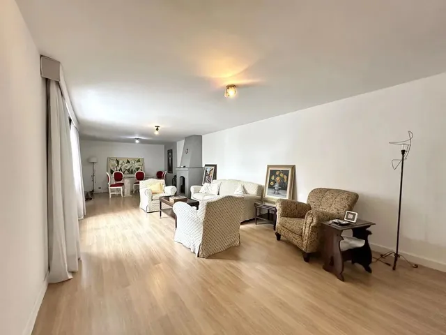 Imagem 11: Casa Térrea com Ático e 5 Quartos para Venda no Bairro Seminário Curitiba