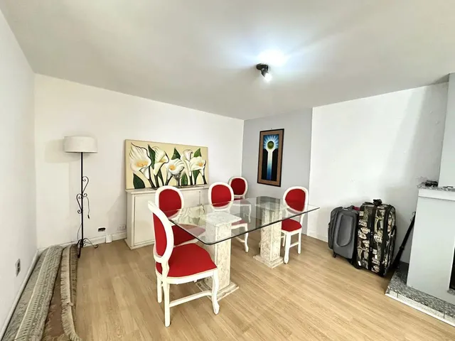 Imagem 7: Casa Térrea com Ático e 5 Quartos para Venda no Bairro Seminário Curitiba