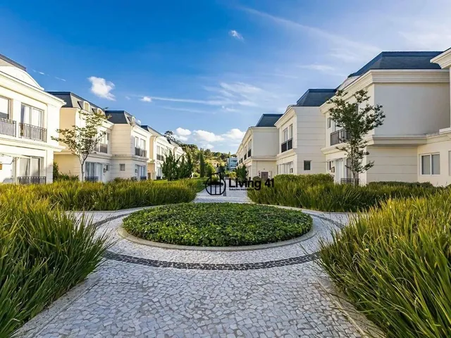 Imagem: Sobrado Triplex Alto Padrão com 3 Dormitórios