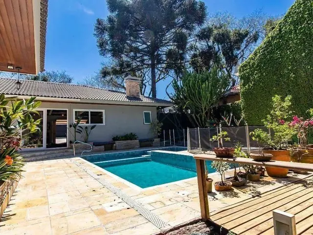 Imagem: Linda Casa com 5 Quartos (2 Suítes), À