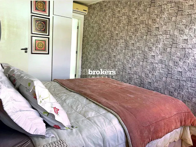 Imagem 3: Sobrado Casa com 3 Quartos, Sendo 1 Suíte, 2 Vagas, a Venda no Bairro Santo Inácio, Em