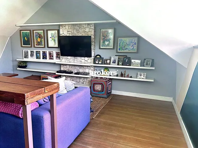 Imagem 14: Sobrado Casa com 3 Quartos, Sendo 1 Suíte, 2 Vagas, a Venda no Bairro Santo Inácio, Em