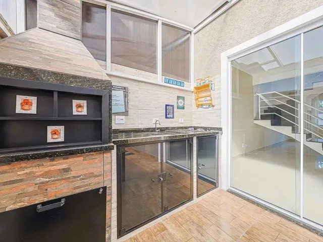 Imagem: Sobrado em Condomínio À Venda - 144,5