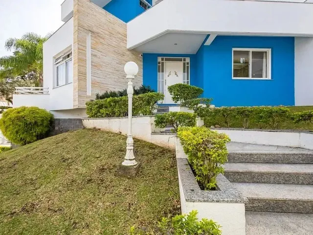 Imagem: Casa 4 Quartos com Quadra de Tênis, Jardim