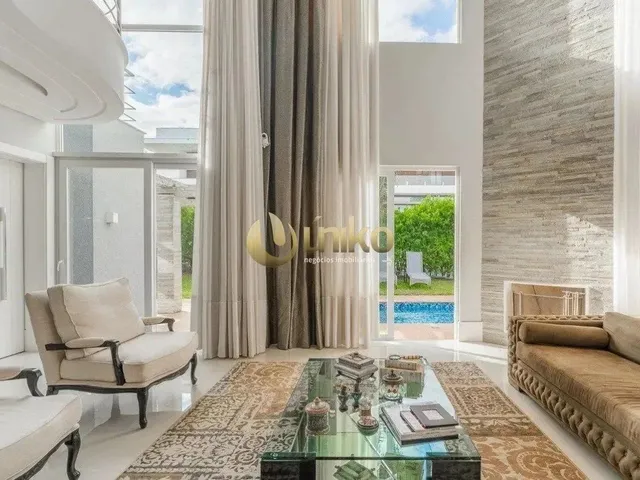 Imagem: Casa de Esquina no Condomínio Paysage Curityba