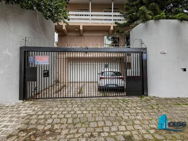 Imagem: Terreno com Casa Ampla Ideal para Residencial