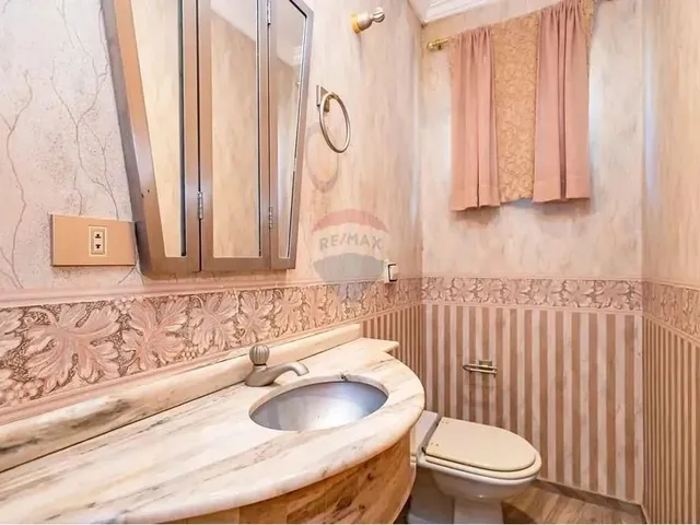 Imagem 15: Casa com 6 Dormitórios - 353M² Mossunguê, Curitiba