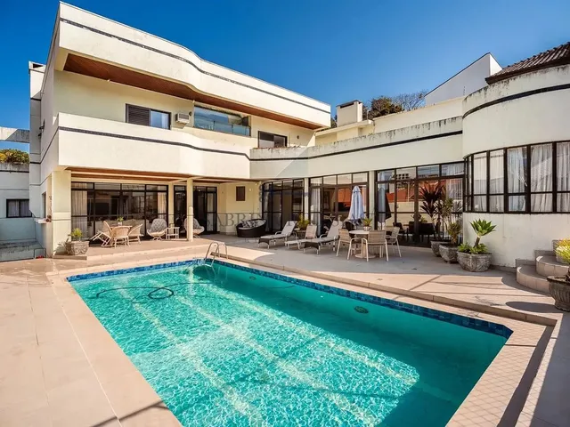 Imagem: Casa À Venda com 5 Suítes no Jardim Schaffer
