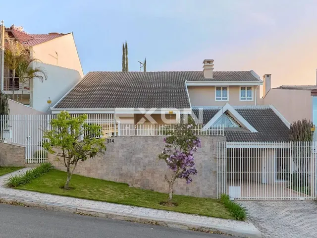 Imagem: Linda Casa com 309,24 M² no Ecoville! Conforto