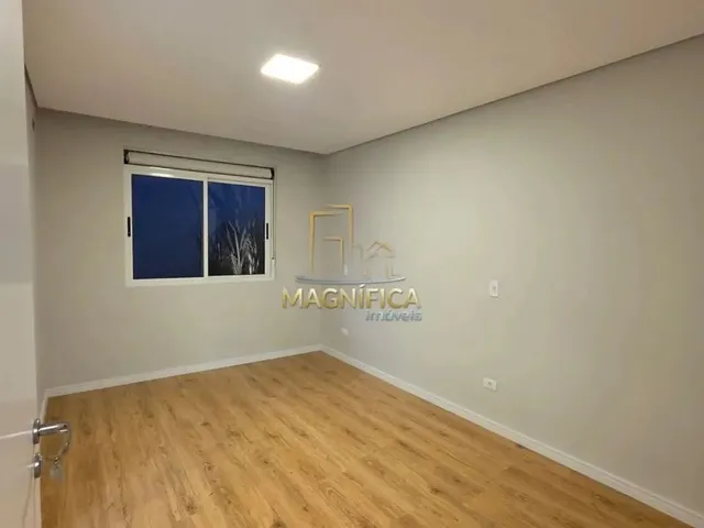 Imagem 5: Casa com 3 Dormitórios À Venda por R$ 2.690.000,00 no Bairro Santo Inácio - Curitiba