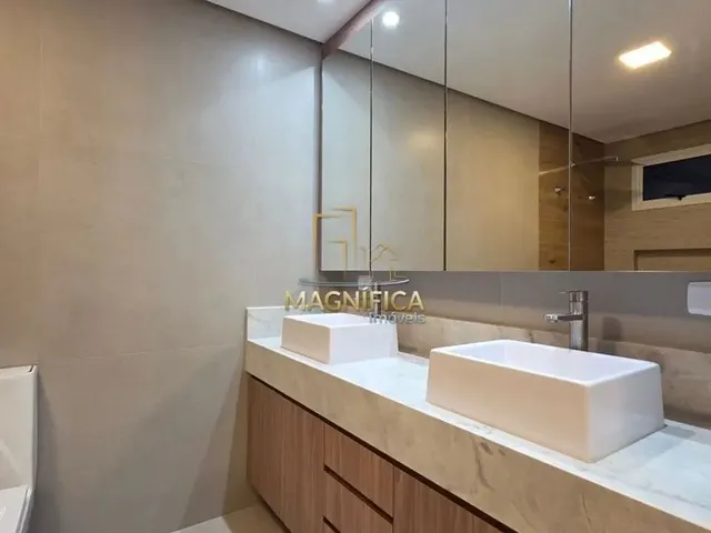 Imagem 15: Casa com 3 Dormitórios À Venda por R$ 2.690.000,00 no Bairro Santo Inácio - Curitiba