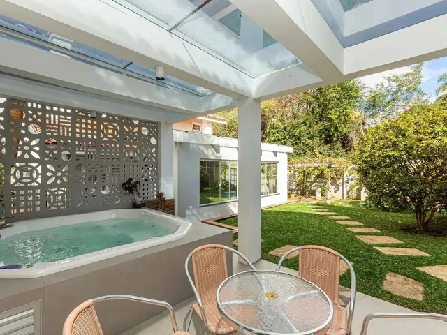 Imagem: Casa À Venda no Bom Retiro Curitiba