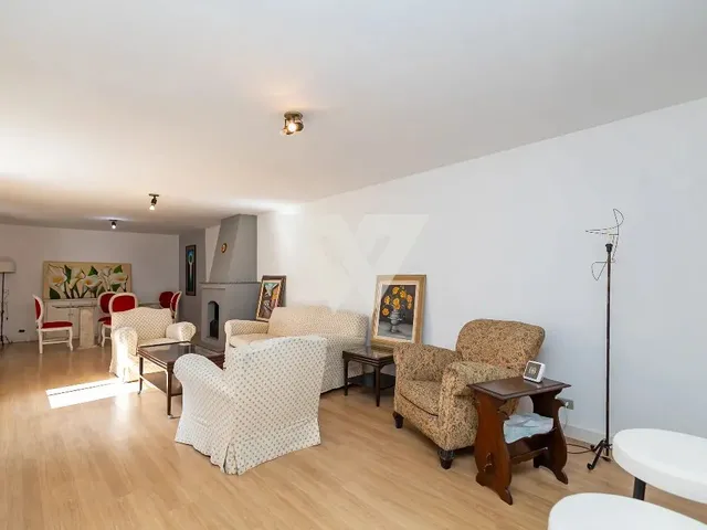 Imagem 6: Casa - 273M² Priv - 4 Quartos Sendo 2 Suítes - 2 Vagas - Seminário