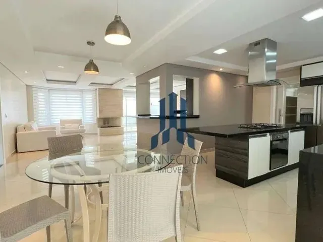 Imagem: Casa com 4 Dormitórios À Venda, 401 M²