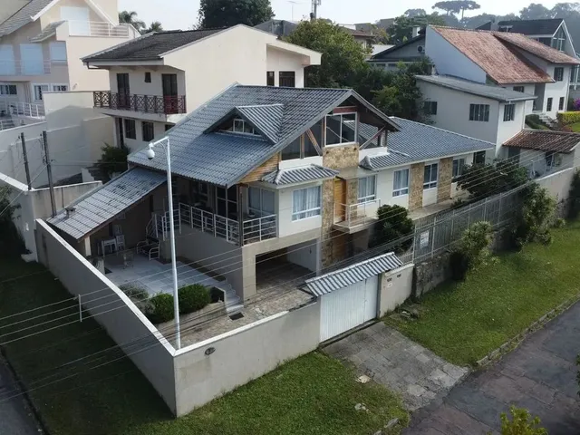 Imagem: Casa - Santo Inácio - Curitiba/Pr