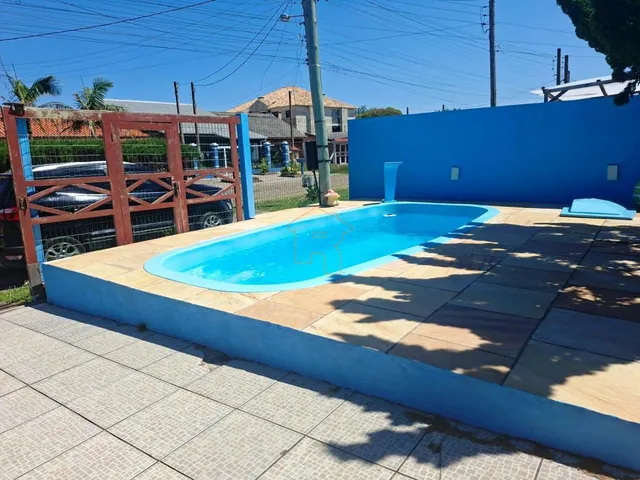 Imagem: Casa com Piscina no Centro de Cidreira
