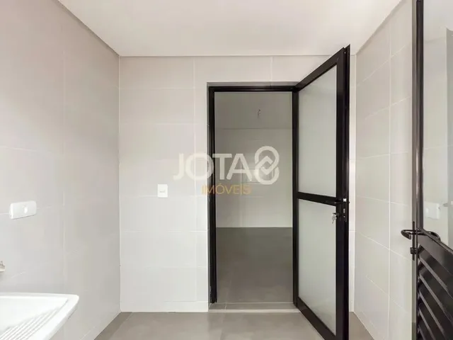 Imagem 6: Sobrado de Excelente Padrão em Santo Inácio com 3 Quartos Sobrado em Santo Inácio Com