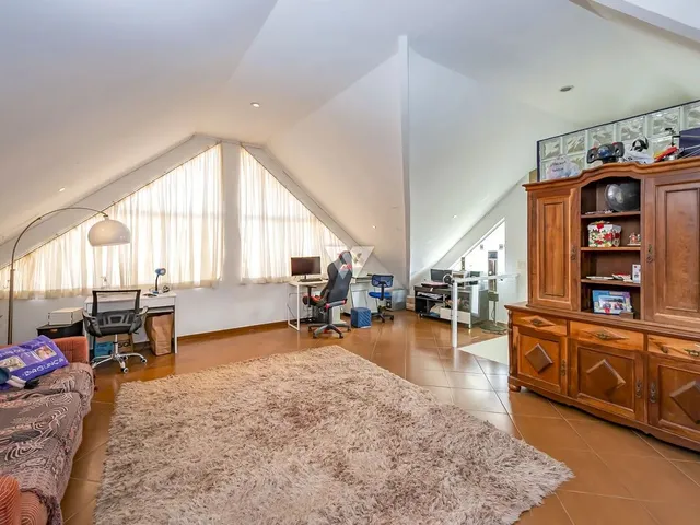 Imagem 14: Sobrado de Condomínio - 263M² Priv - 3 Quartos Sendo 01 Suíte - 5 Vagas - Seminário