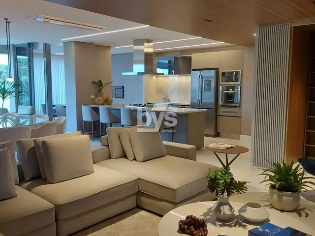 Imagem: Apartamento com 4 Dormitórios À Venda