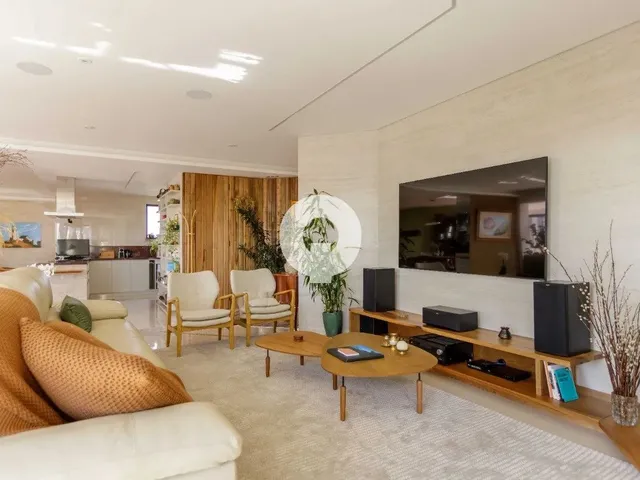 Imagem 15: Apartamento Impecável de 222M² com 3 Quartos À Venda no Edifício Millennium - Ecoville