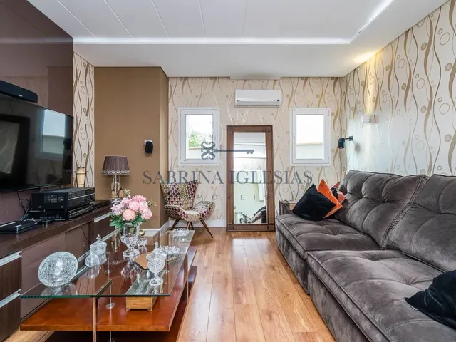 Imagem 9: Casa com 3 Quartos Mobiliada À Venda em Condomínio de santa Felicidade em Curitiba