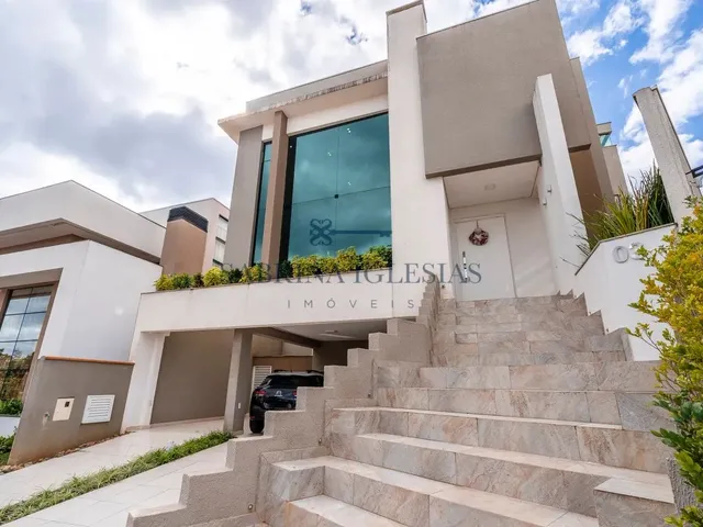 Imagem 5: Casa com 3 Quartos Mobiliada À Venda em Condomínio de santa Felicidade em Curitiba