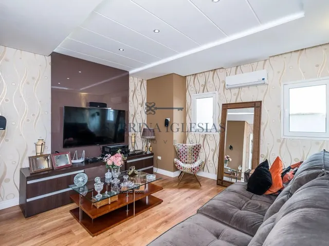 Imagem 14: Casa com 3 Quartos Mobiliada À Venda em Condomínio de santa Felicidade em Curitiba