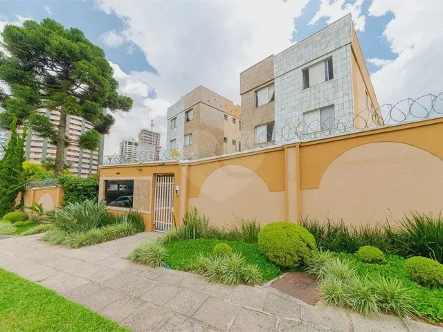 Imagem 15: Imóvel para Venda Possui 69 Metros Quadrados com 3 Quartos em Mossunguê - Curitiba - Pr