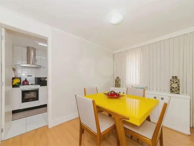 Imagem 16: Imóvel para Venda Possui 69 Metros Quadrados com 3 Quartos em Mossunguê - Curitiba - Pr