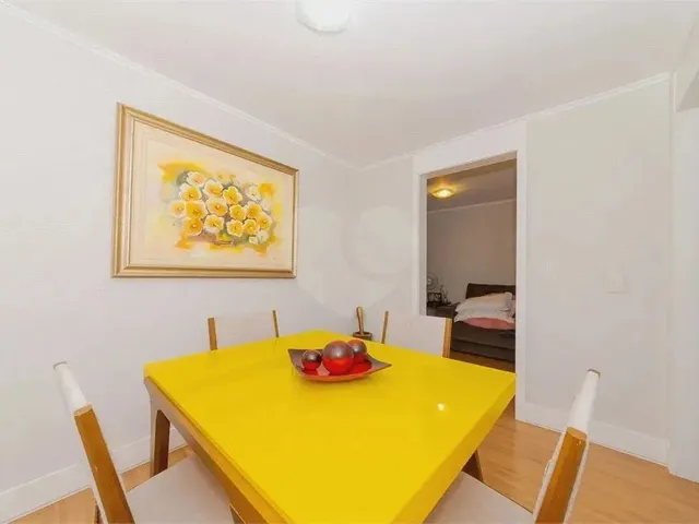Imagem 14: Imóvel para Venda Possui 69 Metros Quadrados com 3 Quartos em Mossunguê - Curitiba - Pr