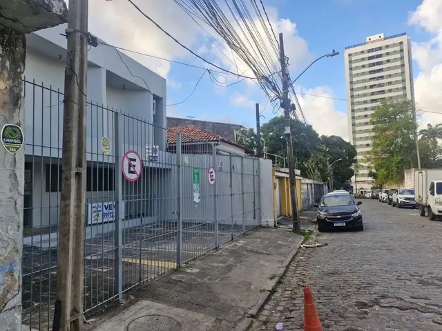 Imagem 5: Excelente Casa com 10 Cômodos Próxima Ao Comércio de Casa Amarela