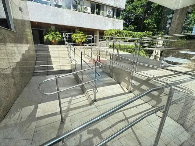 Imagem 11: Oportunidade - Vendo Apartamento Casa Forte / 3 Qts / Closet / Sala 2 Ambiente / Varanda I