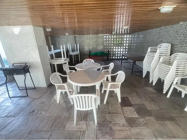 Imagem 5: Oportunidade - Vendo Apartamento Casa Forte / 3 Qts / Closet / Sala 2 Ambiente / Varanda I