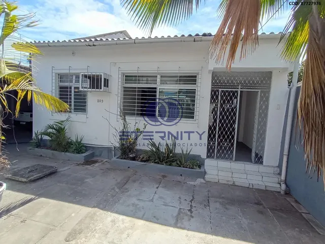 Imagem 5: Casa À Venda em Areias, Recife: 3 Quartos, 300M² por R$650Mil