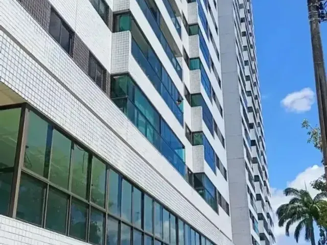 Imagem: Praça das Paineiras no Coraçao da Caxangá