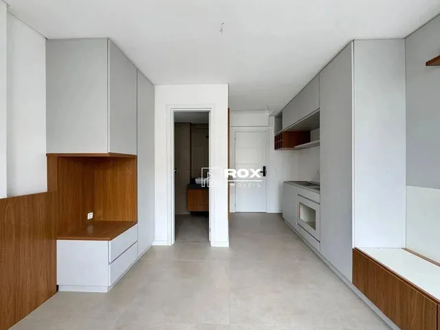 Imagem: Studio Semi-Mobiliado com 1 Quarto À Venda