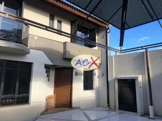 Imagem 1: Sobrado com 3 Dormitórios À Venda, 233 M² por R$ 860.000,00 - Água Verde - Curitiba/Pr