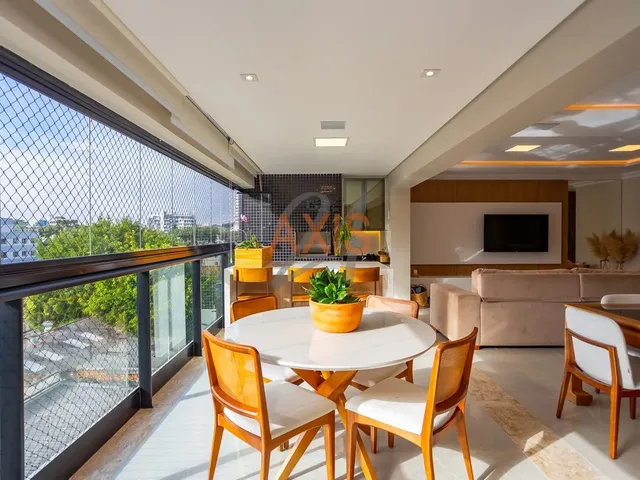 Imagem: O apartamento possui 4 Dormitórios, 2 Suítes, 5