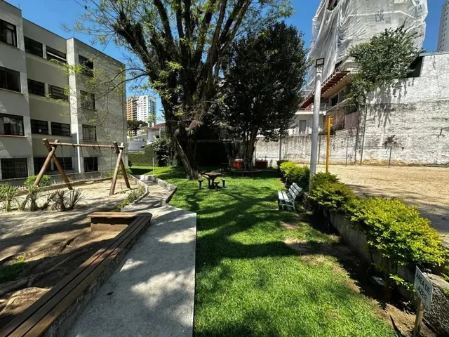 Imagem 8: Apartamento com 2 Quartos À Venda por R$ 380000.00, 67.70 M2 - Agua Verde - Curitiba/Pr
