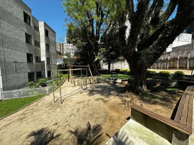 Imagem 6: Apartamento com 2 Quartos À Venda por R$ 380000.00, 67.70 M2 - Agua Verde - Curitiba/Pr