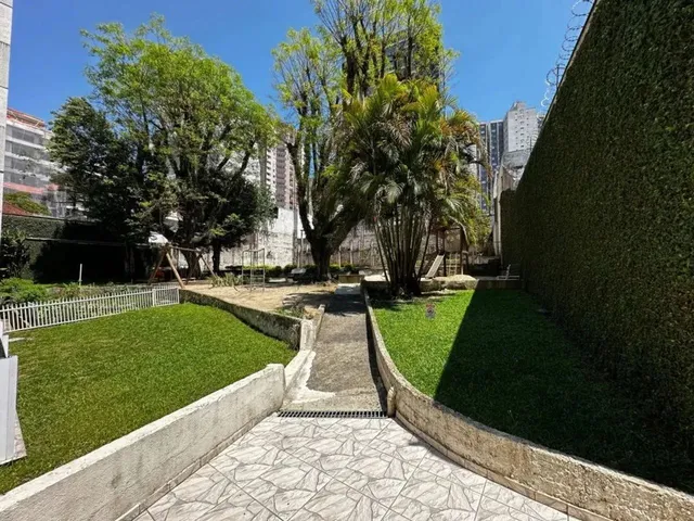 Imagem 7: Apartamento com 2 Quartos À Venda por R$ 380000.00, 67.70 M2 - Agua Verde - Curitiba/Pr