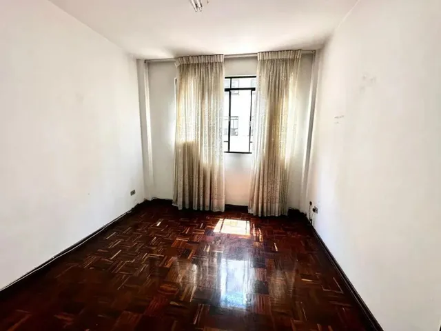 Imagem 14: Apartamento com 2 Quartos À Venda por R$ 380000.00, 67.70 M2 - Agua Verde - Curitiba/Pr