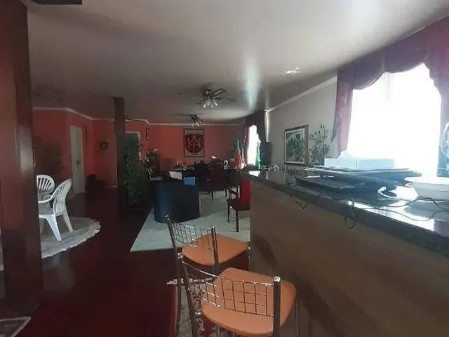 Imagem 2: Casa com 4 Dormitórios À Venda, 600 M² por R$ 1.299.000,00 - Vila Izabel - Curitiba/Pr