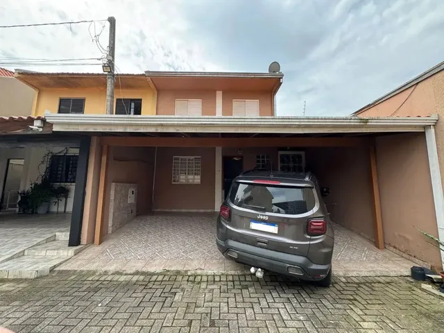 Imagem: Sobrado para Venda em Curitiba, Portão
