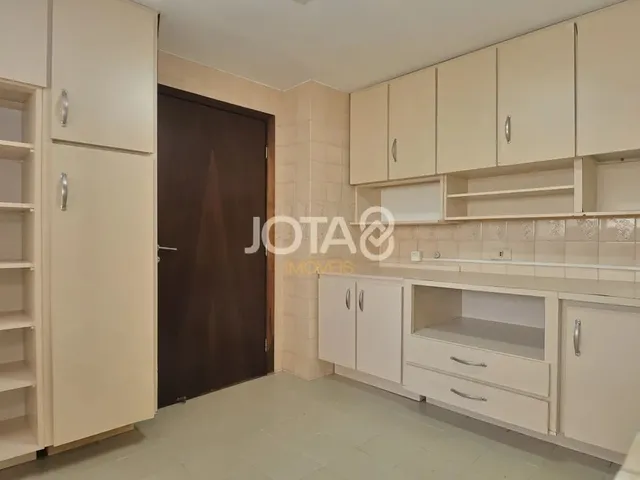 Imagem 14: Apartamento com 4 Quartos a Venda Próximo do Clube Curitibano Apartamento com 4 Quartos A