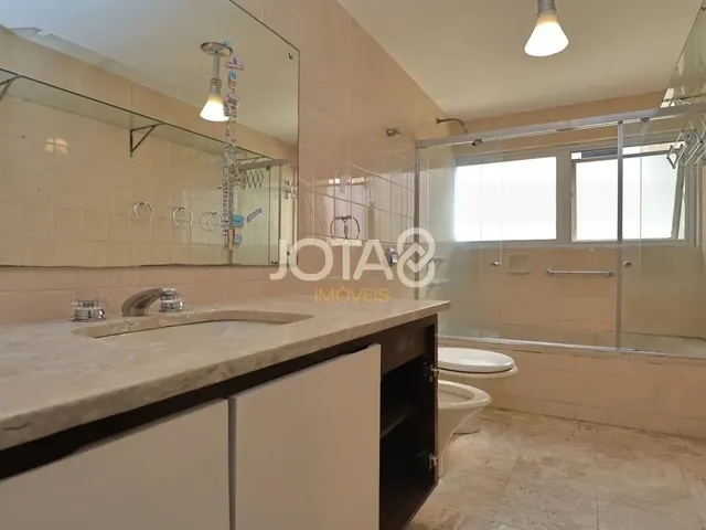 Imagem 2: Apartamento com 4 Quartos a Venda Próximo do Clube Curitibano Apartamento com 4 Quartos A
