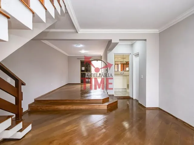 Imagem: Casa com 3 Dormitórios À Venda com 250,00M²