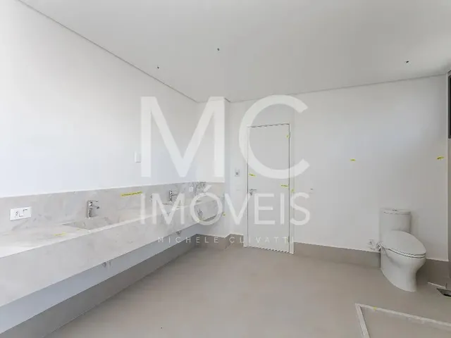 Imagem 5: Apartamento dos Sonhos com 323 M², 3 Quartos Sendo 3 Suítes À Venda no Bairro Água